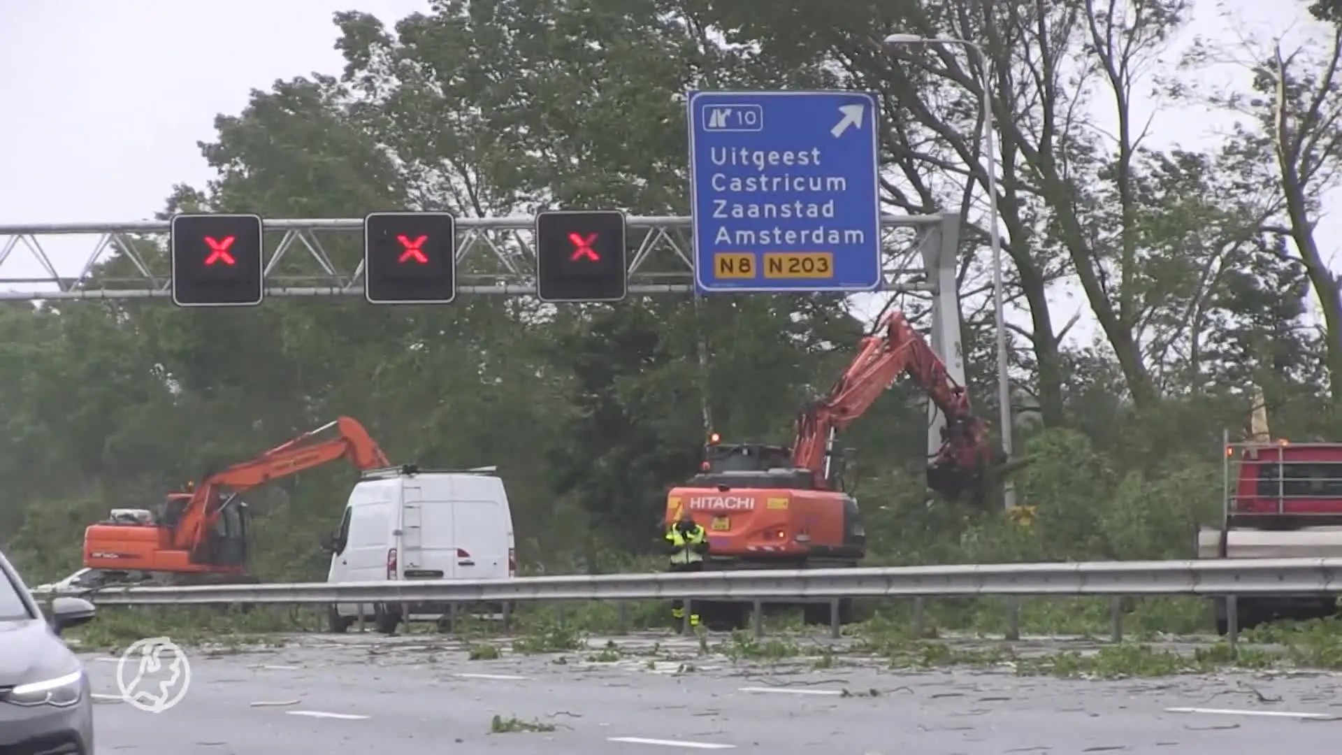 A9 afgesloten door storm Poly