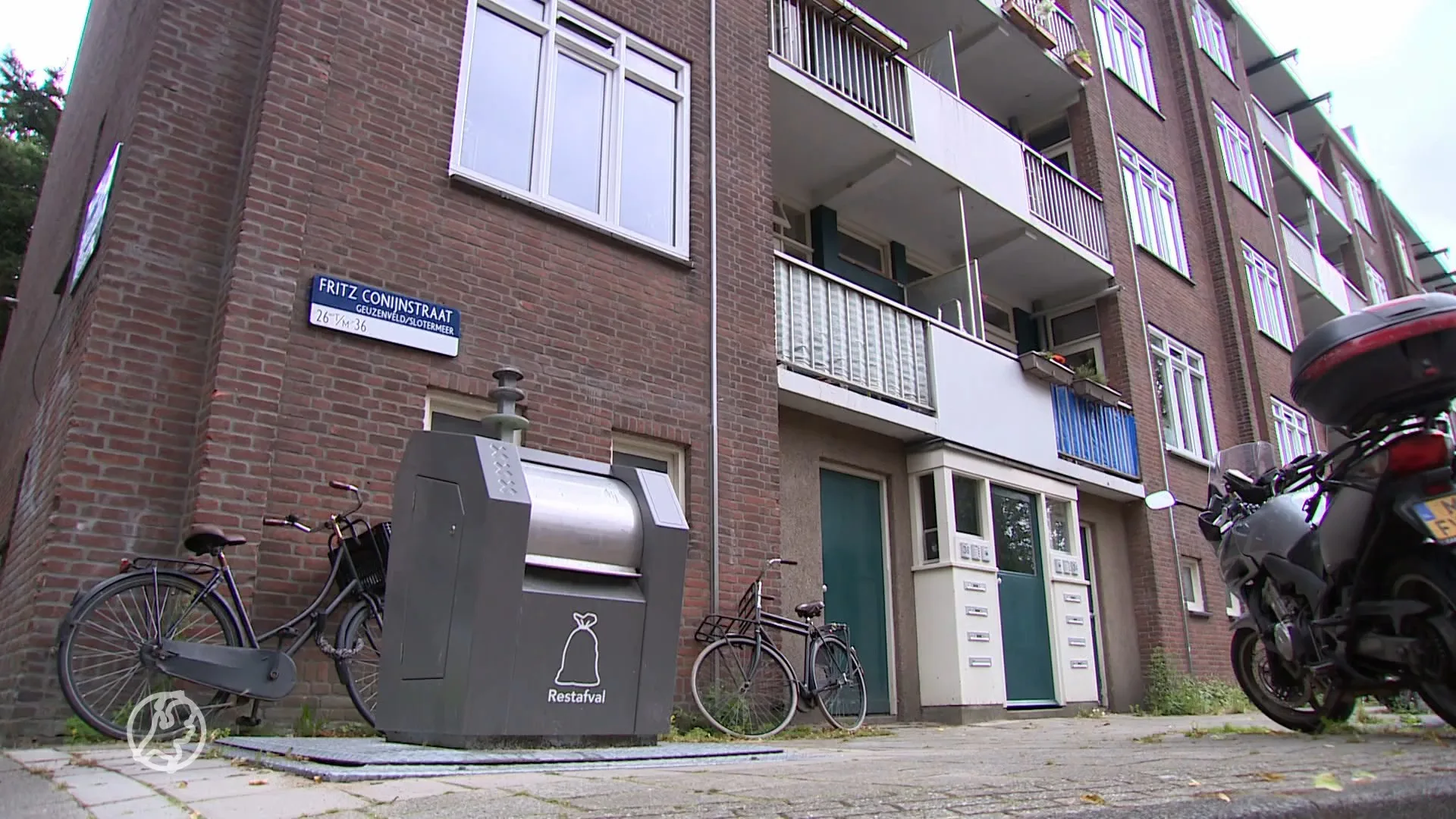 Moeder (31) van 'containerbaby' Slotermeer gevonden, zit vast voor poging kindermoord