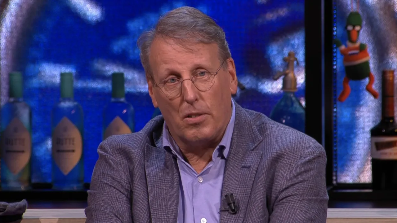 'Blind nieuwe TD Ajax, Van der Sar benaderd door Manchester United'