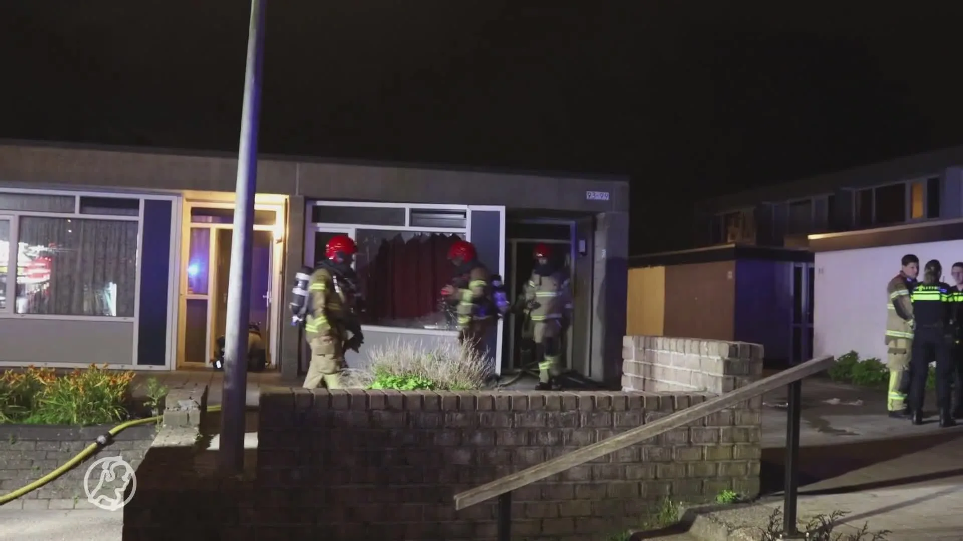 Bewoner gewond na explosie en brand in huis in Amsterdam