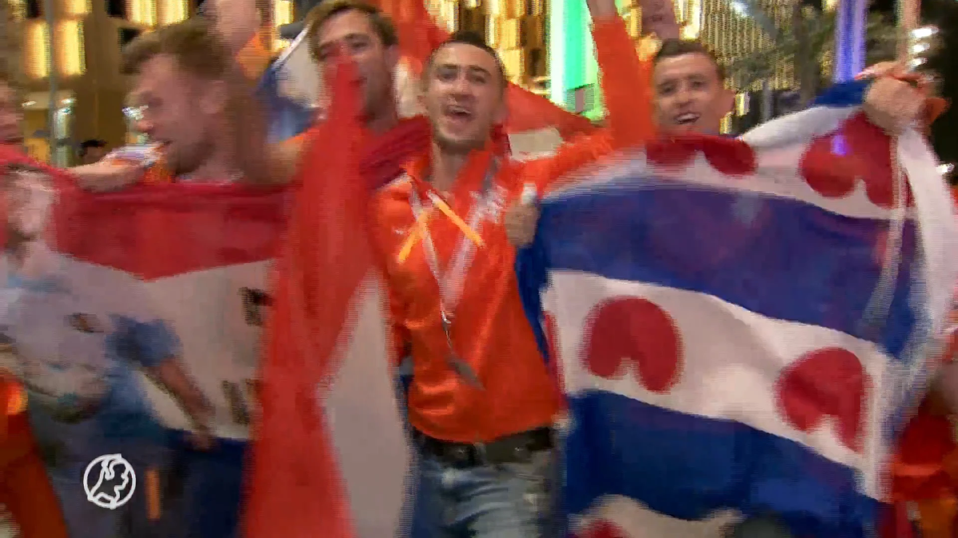 Heerlijke volksvreugde vooraf Nederland-Argentinië: 'We gaan ze een pak slaag verkopen!'