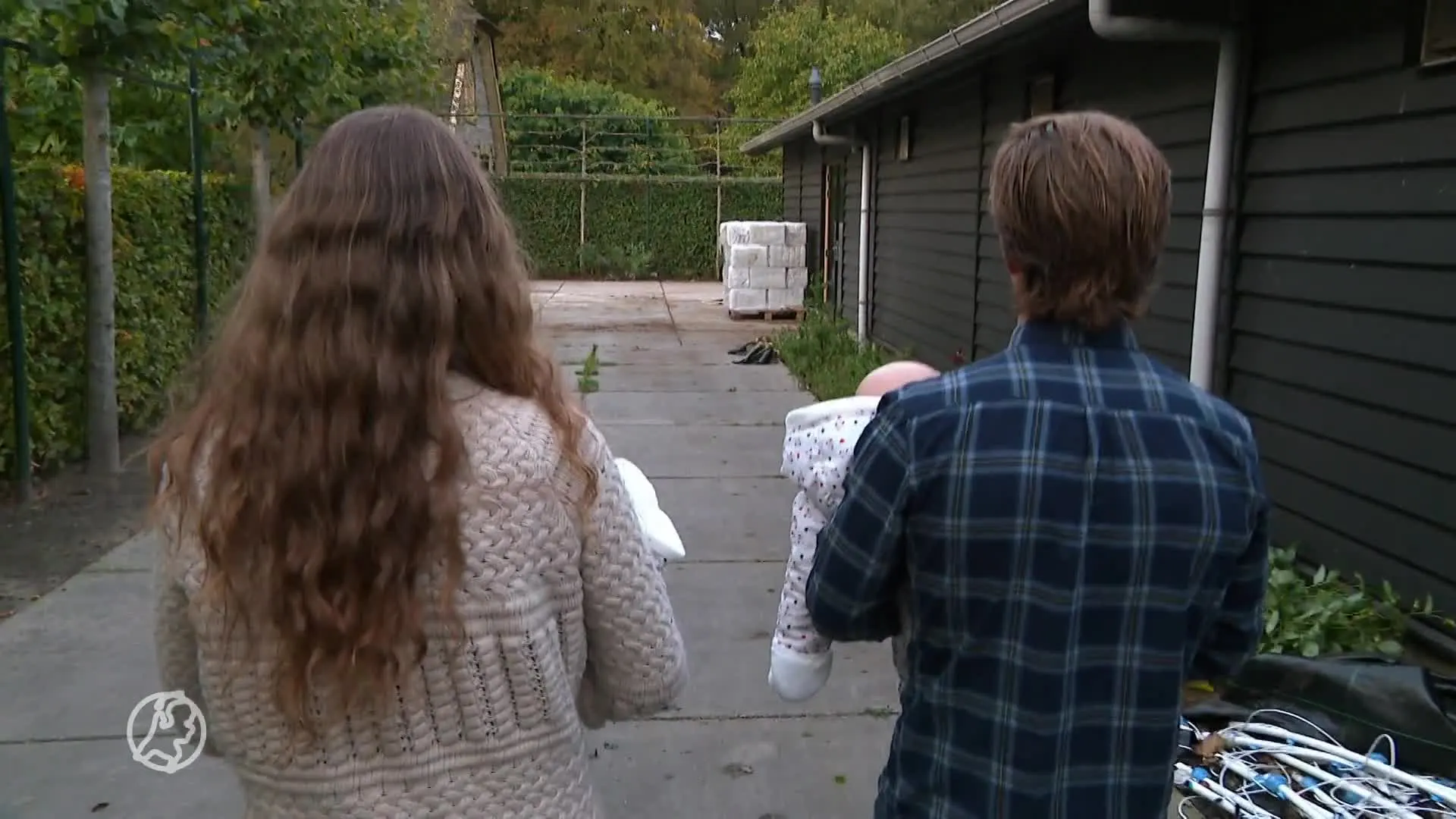 Dierenarts kwam bij Jurian op de koffie, nu zijn al zijn ruim 9000 kippen geruimd... voor niks