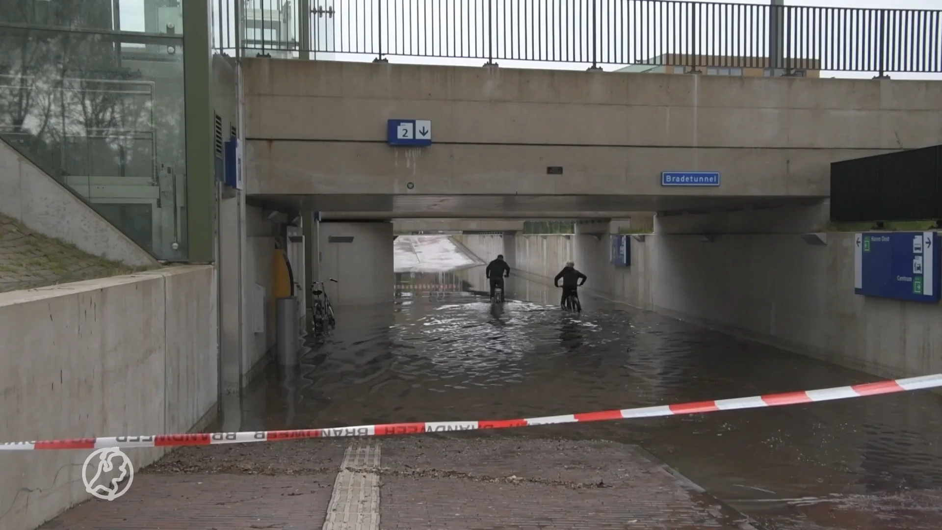 ZIEN: Wolkbreuk zorgt voor natte voeten in Haren