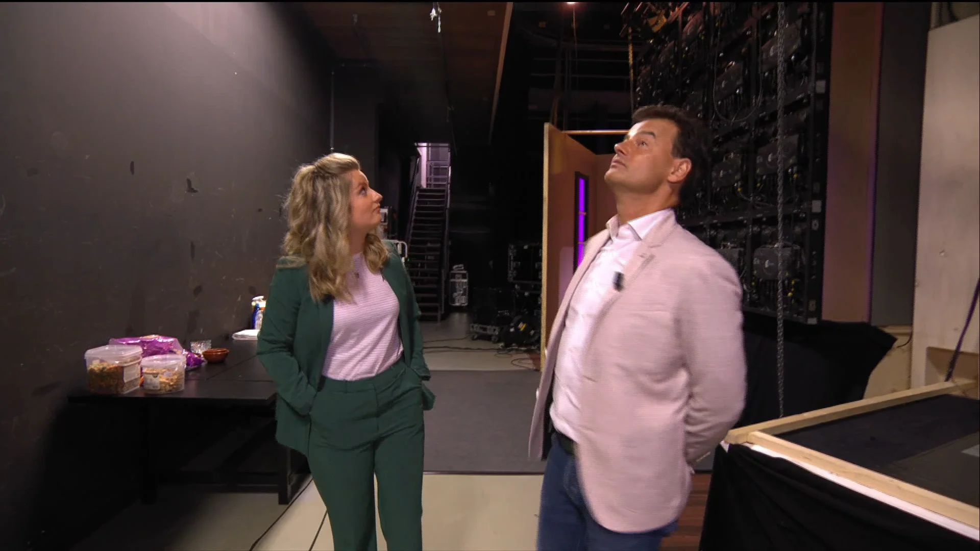 Regisseur breekt in tijdens In de Wandelgangen: 'Afronden!'