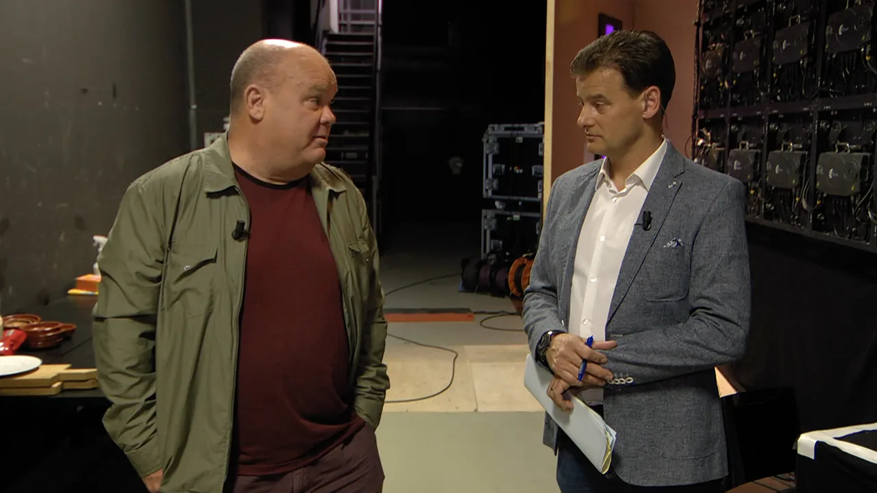 In de Wandelgangen met Paul de Leeuw: 'Dat vind ik echt knap van Van Gaal'