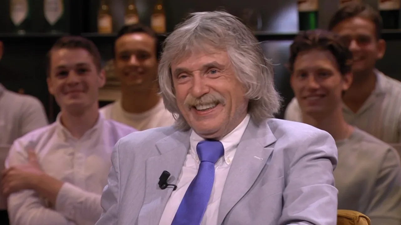 John de Bever neemt tattoo van Johan bij winst Gouden Televizier-Ring