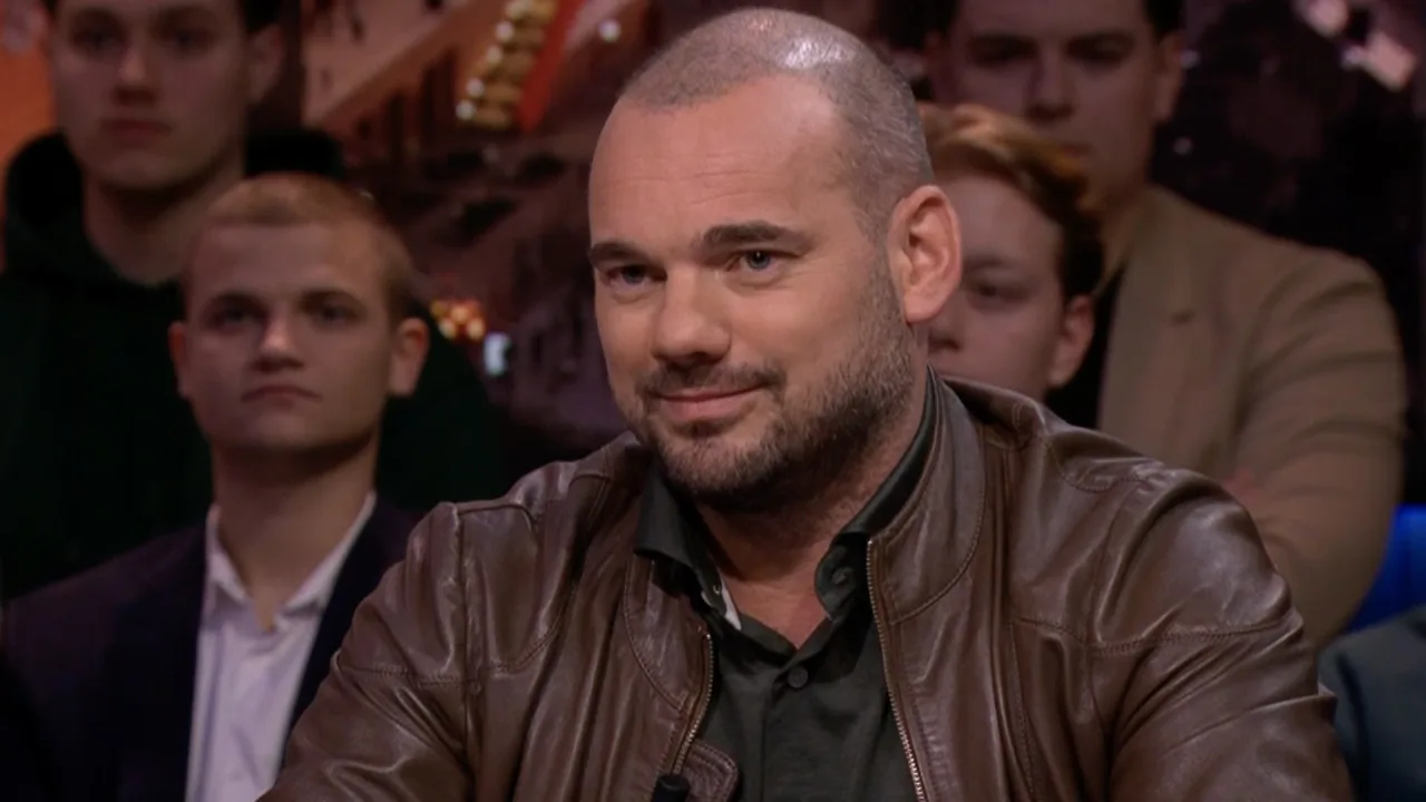 Wesley na recordnederlaag Man United tegen Liverpool: 'Wout Weghorst had op moeten staan'