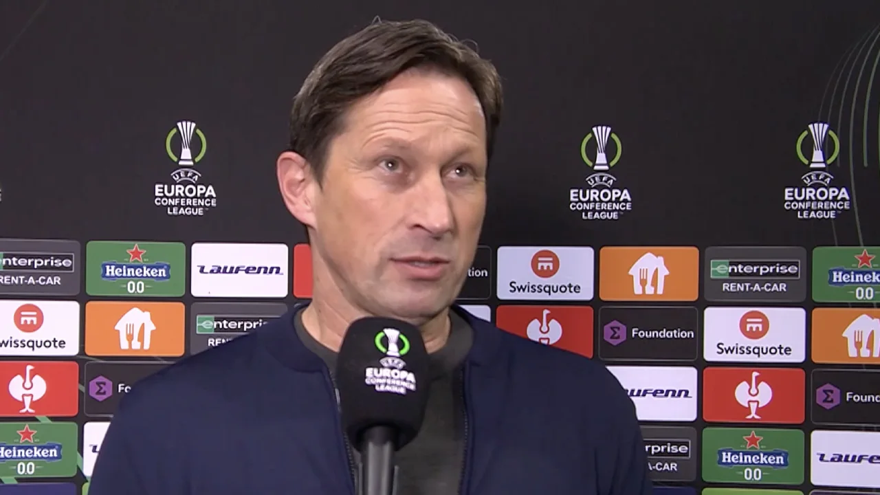 Schmidt lovend over Mauro Júnior: 'Tactisch gezien van topniveau'