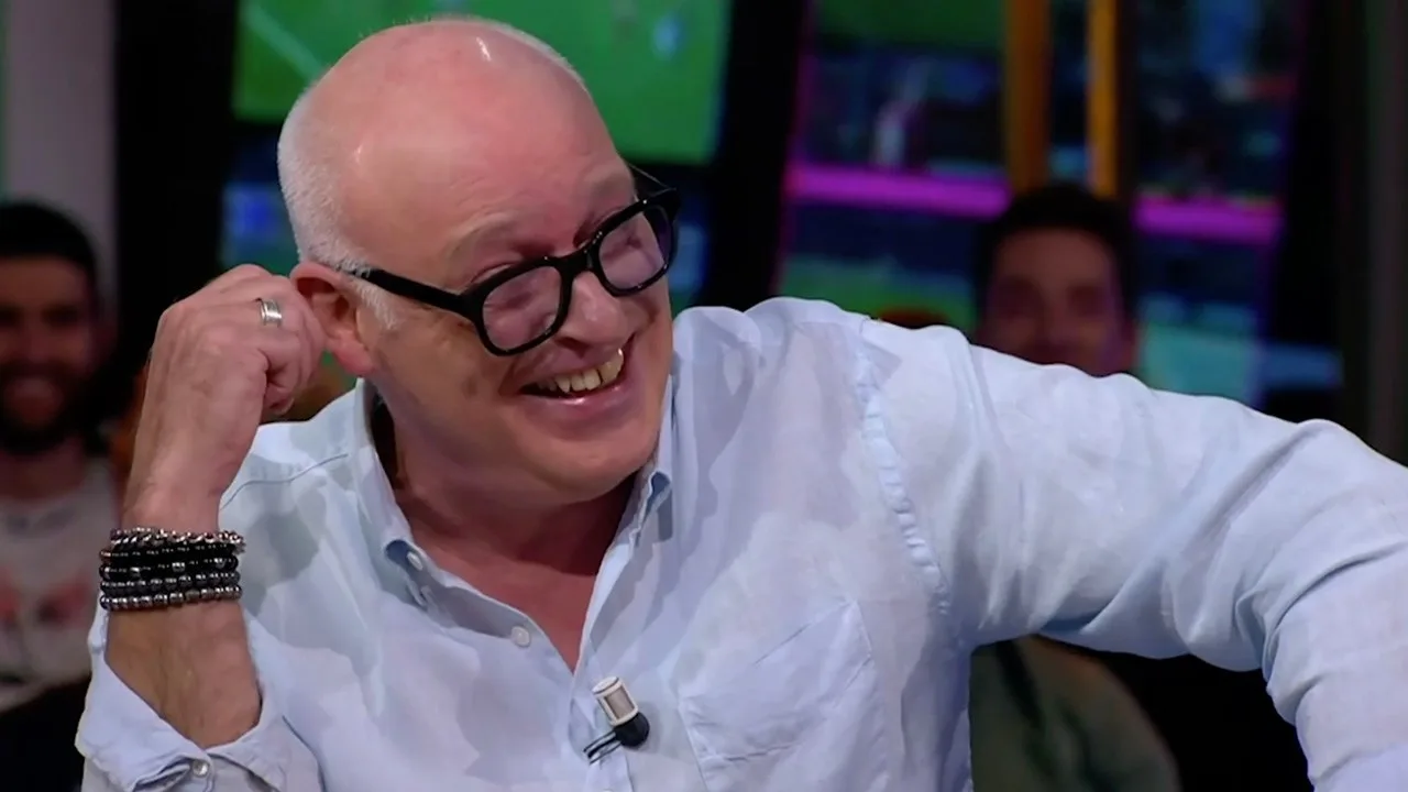 René lacht om VAR-moment bij PSV: 'Dacht dat ze een film hadd...