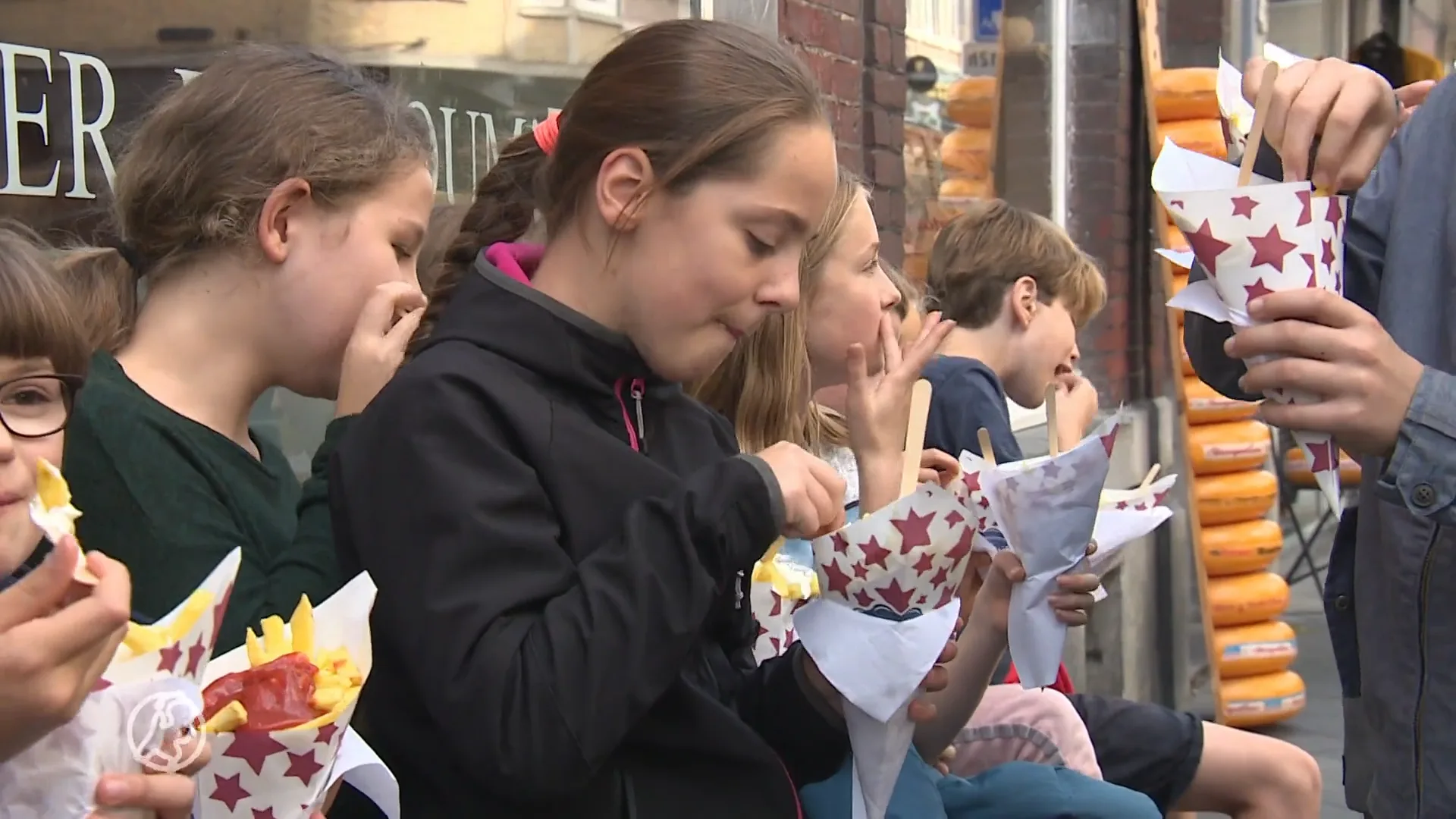 Kabinet kijkt naar wet om groei van fastfoodketens te stoppen