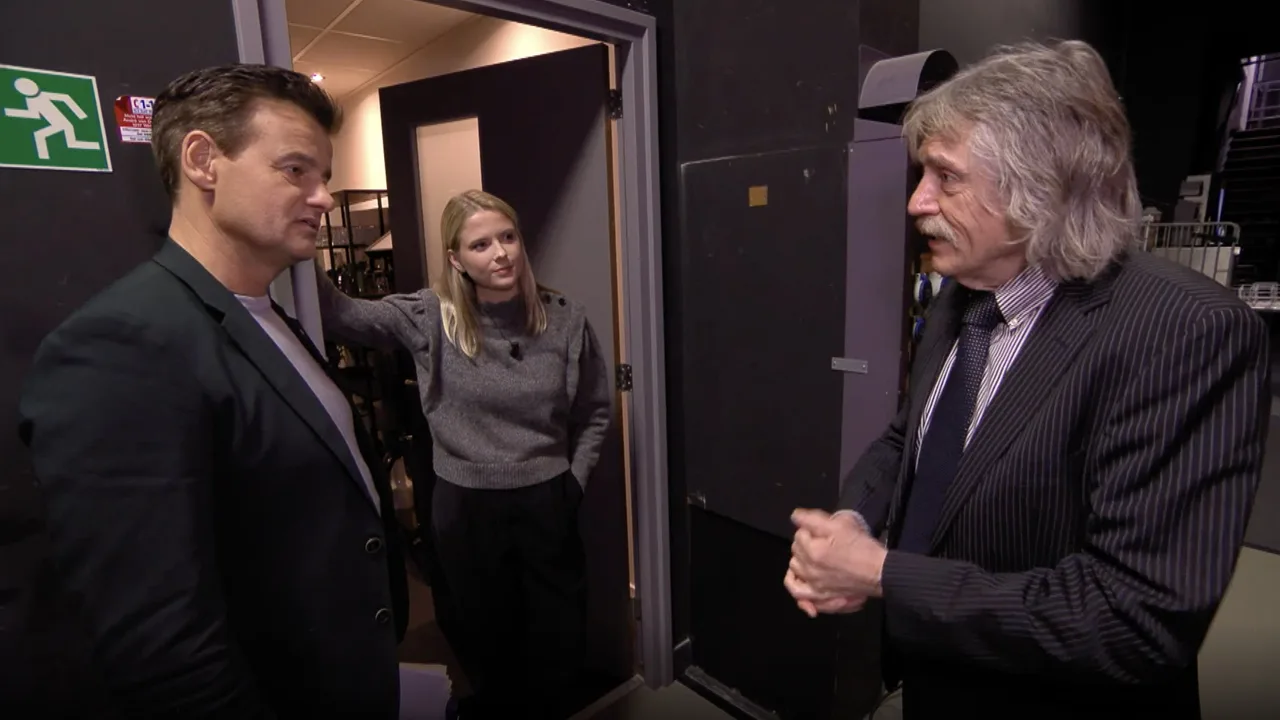 Johan Derksen praat mond voorbij In de Wandelgangen: 'Knip het eruit!'