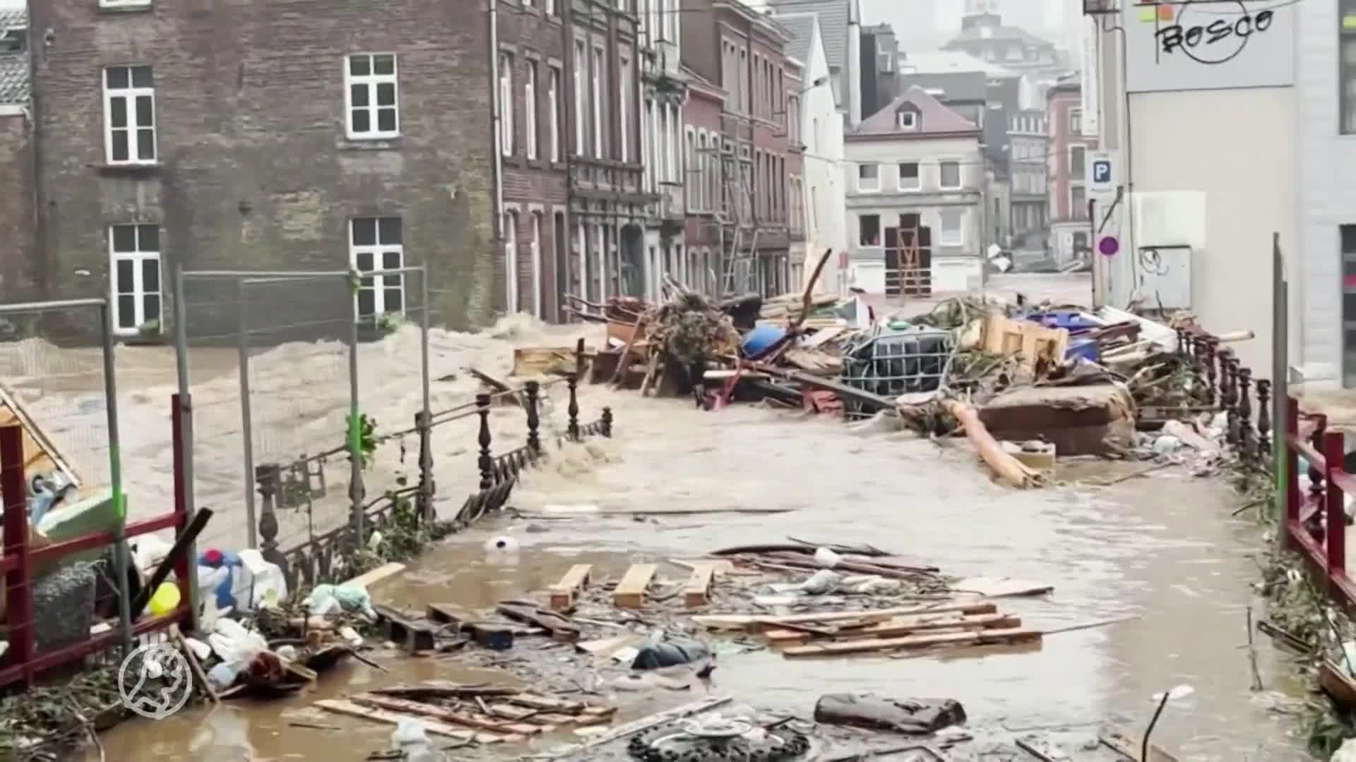 Doden en tientallen vermisten door noodweer in westen Duitsland