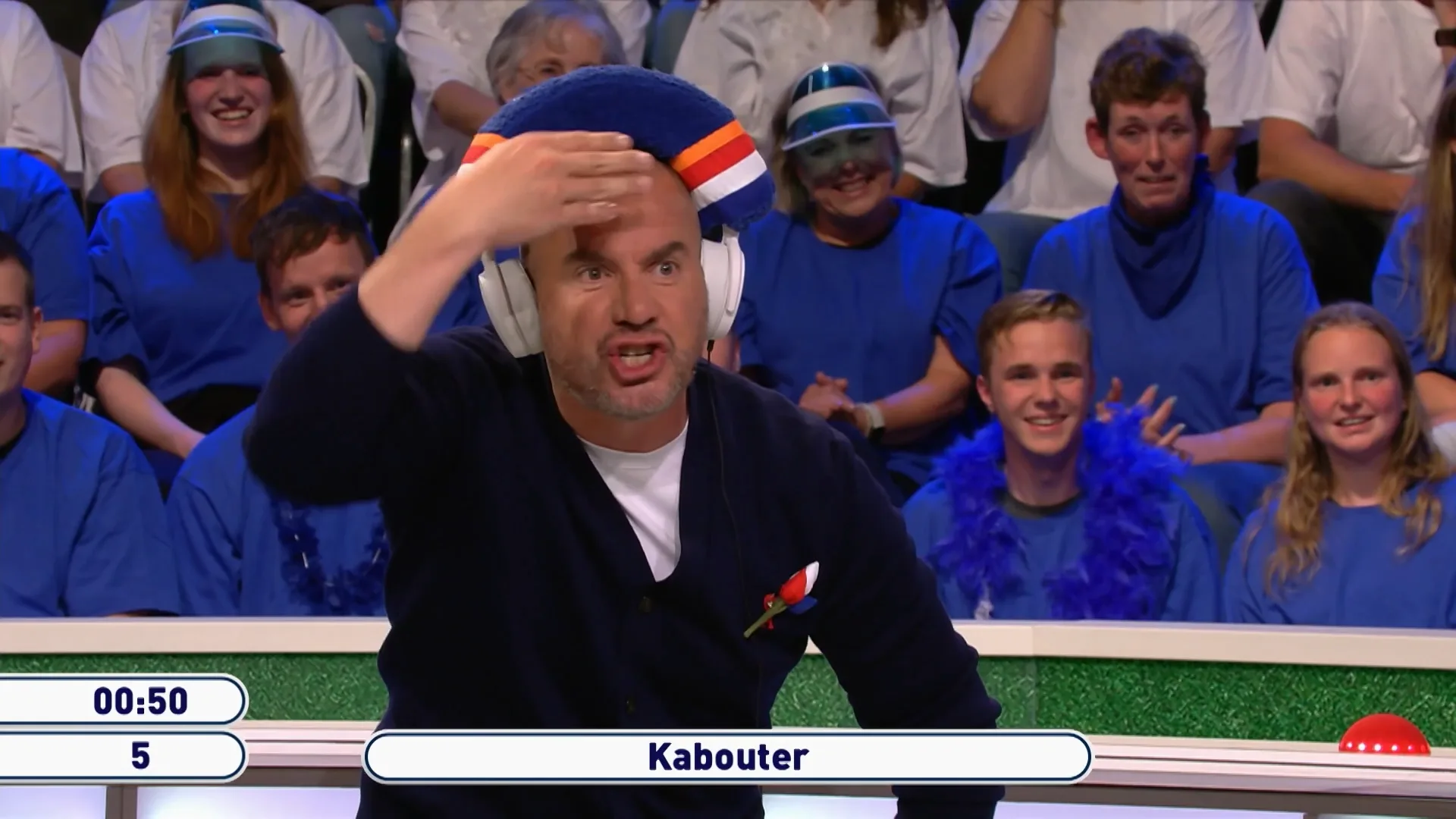 JEROEN krijgt er SNOEIHARD VAN LANGS!