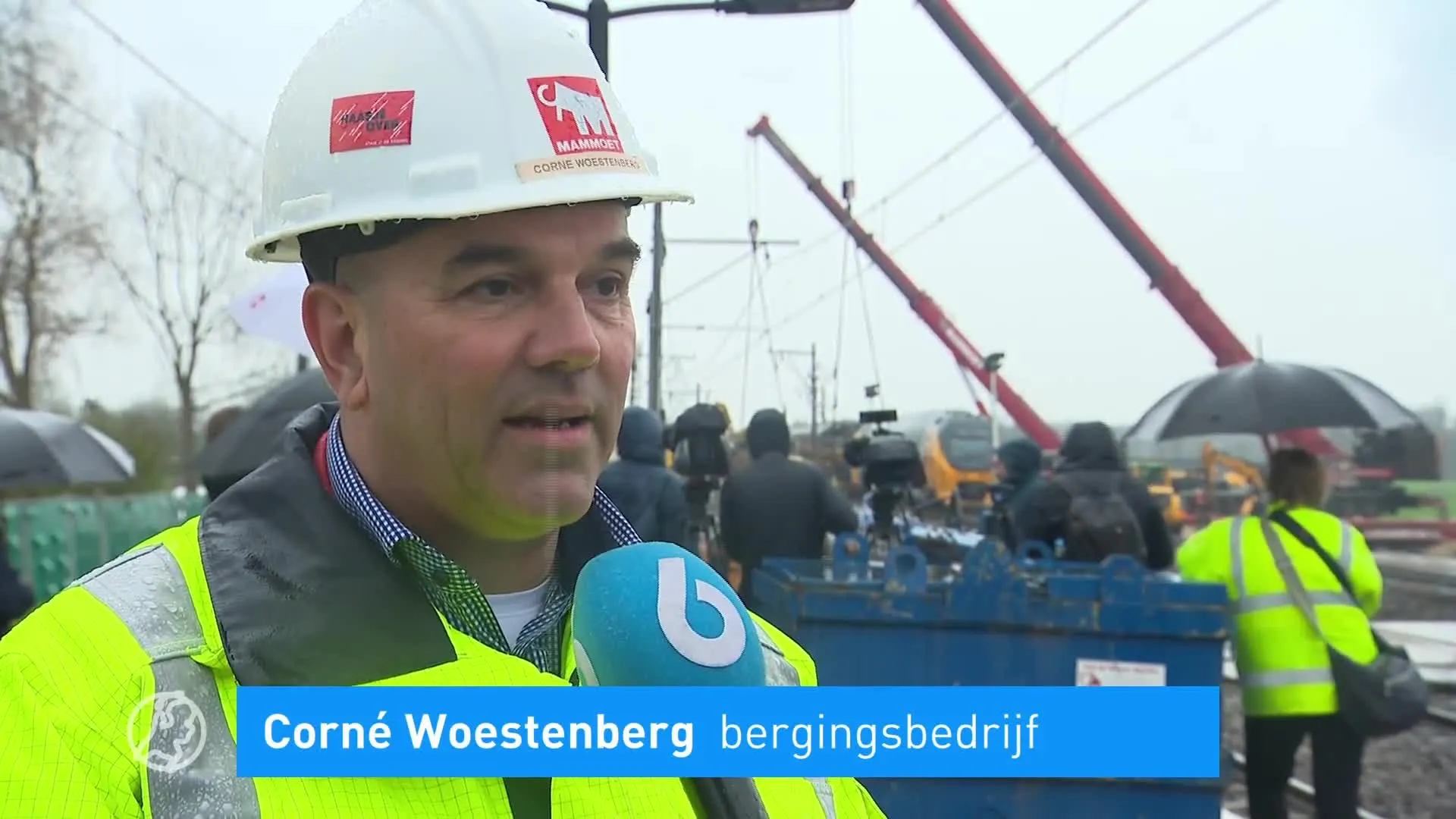 Twee treinstellen ontspoorde trein Voorschoten vannacht afgevoerd