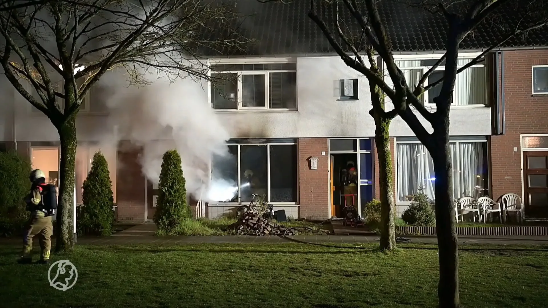 Vader redt twee kinderen uit brandend huis in Tilburg