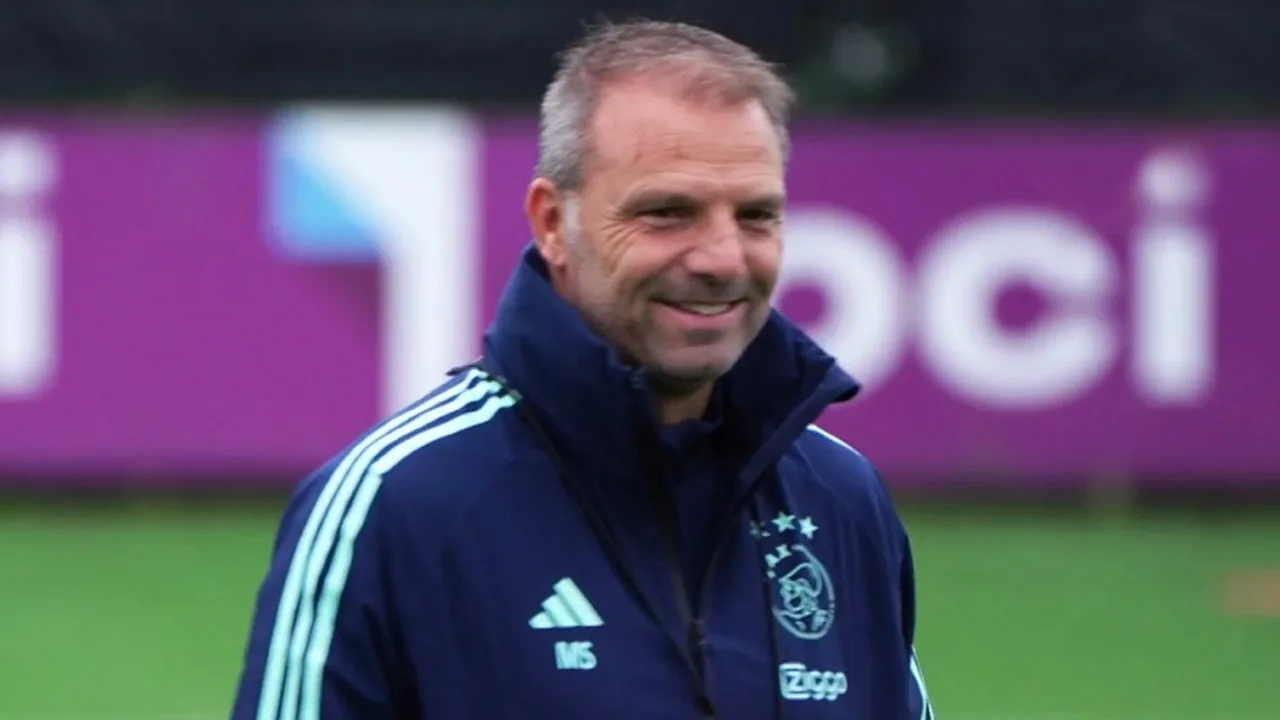 Steijn en Sosa kunnen ondanks alles nog lachen tijdens training van Ajax
