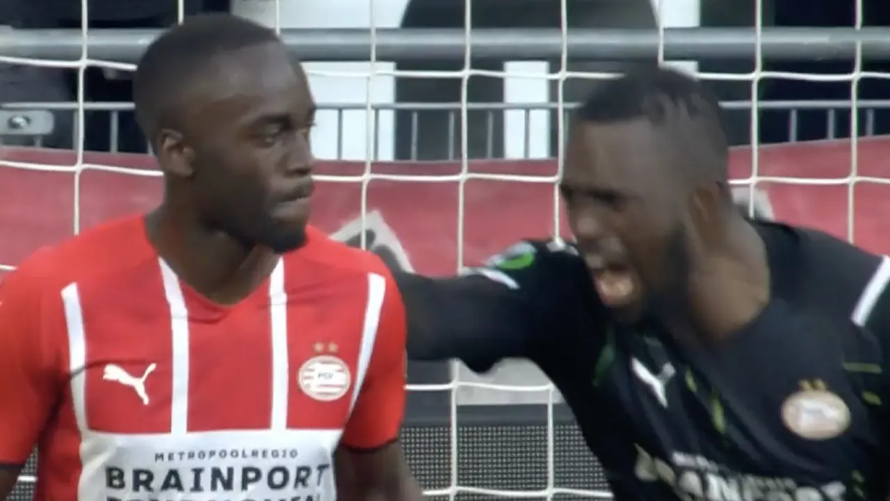 KANS: Teze haalt bal van de lijn, Castagne kopt naast