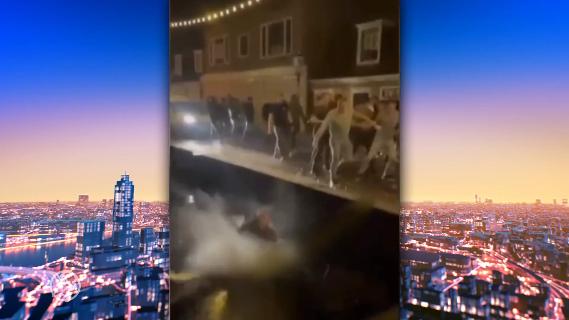 Supporters Volendam en Utrecht op de vuist: fietsen in het rond en mensen in de gracht