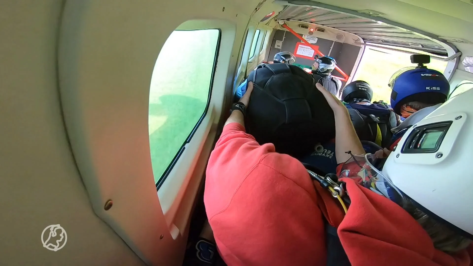 Martijn filmde bloedstollende vliegtuigcrash van binnenuit