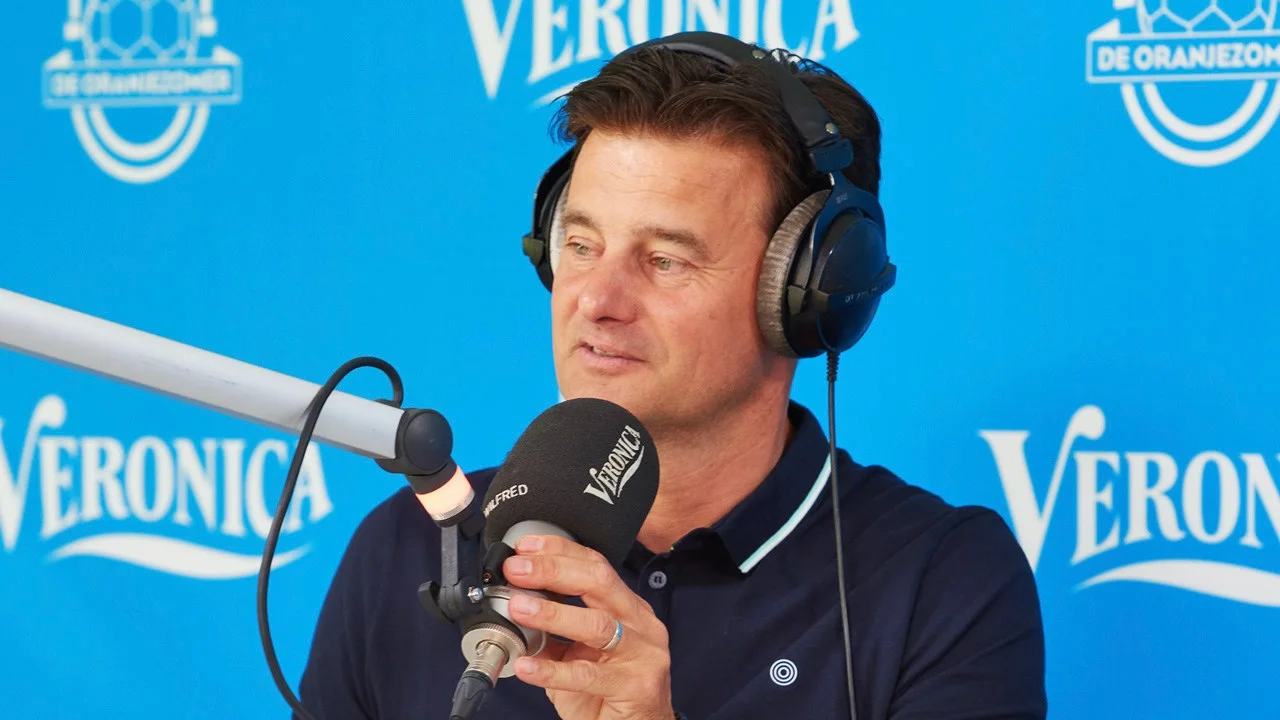 Wilfred legt live op radio ‘ruzie’ met Op1-presentator bij