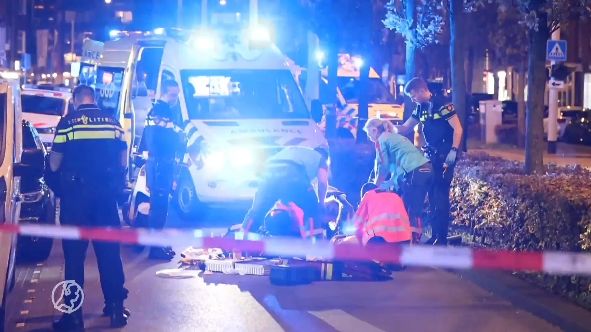 Politie zoekt doorrijder na zwaar ongeluk Den Haag, onderzoek naar brandende auto