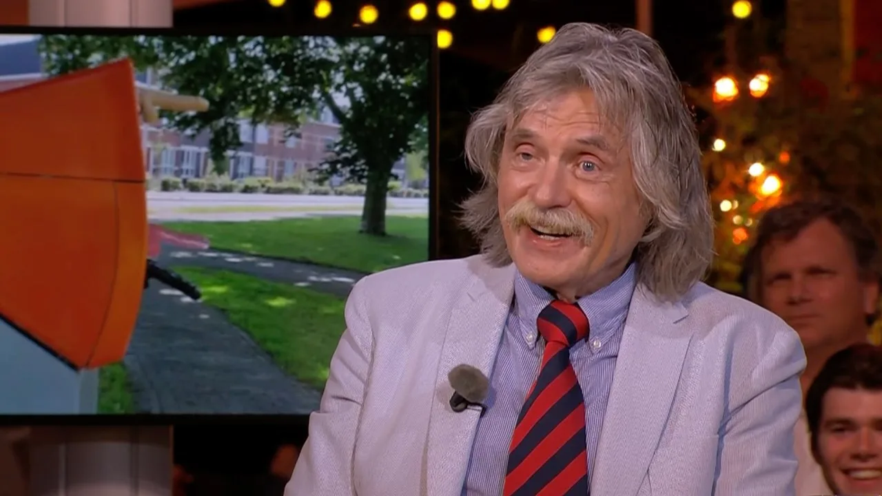 De mannen bespreken het werk van de 'dildoplakker'