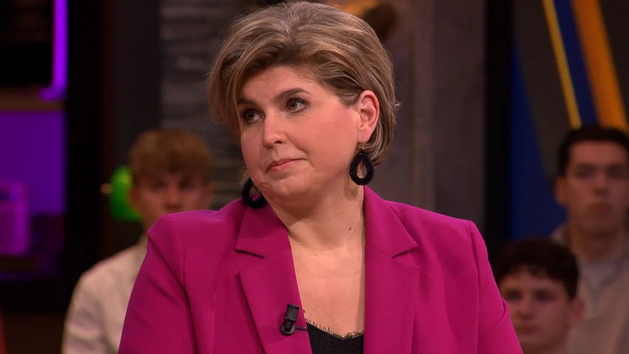 Angela kritisch na Vandaag Inside-uitzending met Caroline: 'Ik kijk om te lachen!'