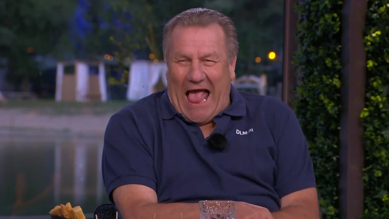 Jan klaar met opmerkingen Johan: 'Laat die foto van hem eens zien!'