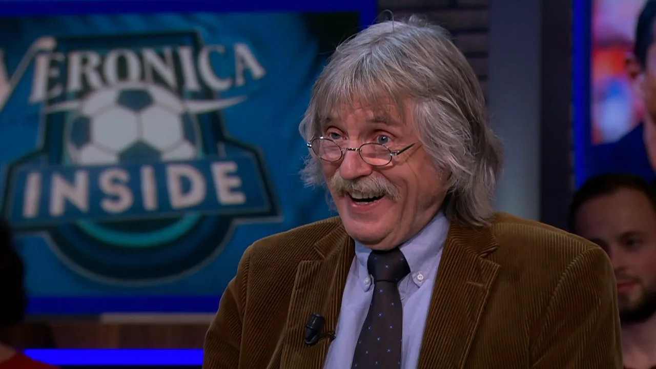 Johan vertelt anekdote over jeugdidool: 'Ging hij de vrouw van de rechtsback liggen neuken'