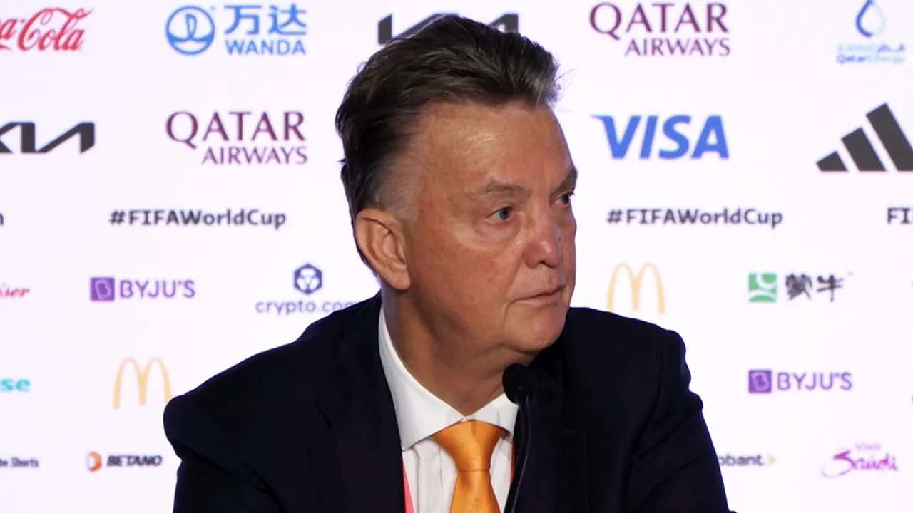 Van Gaal reageert op Krabbendam: ‘Deze vraag kan alleen maar op dit moment gesteld worden’