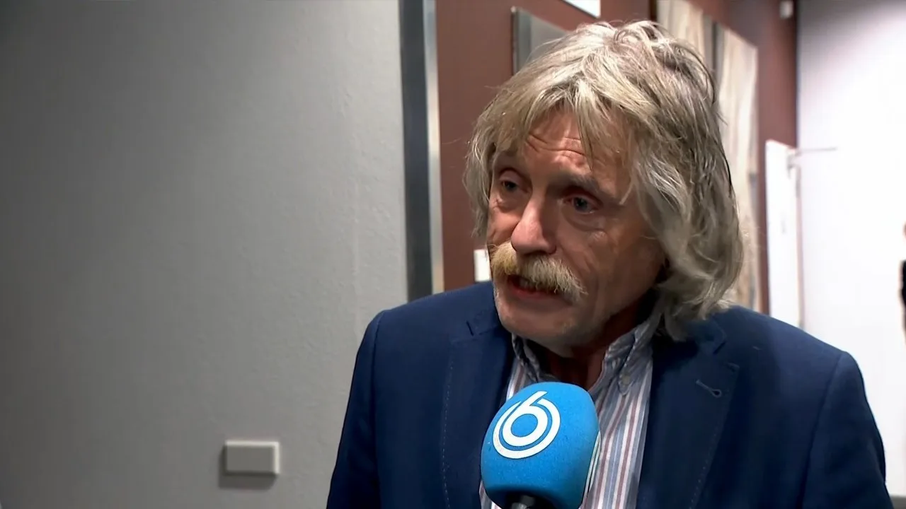 Johan over nieuwe talkshow: 'We blijven verkeerde grappen maken'
