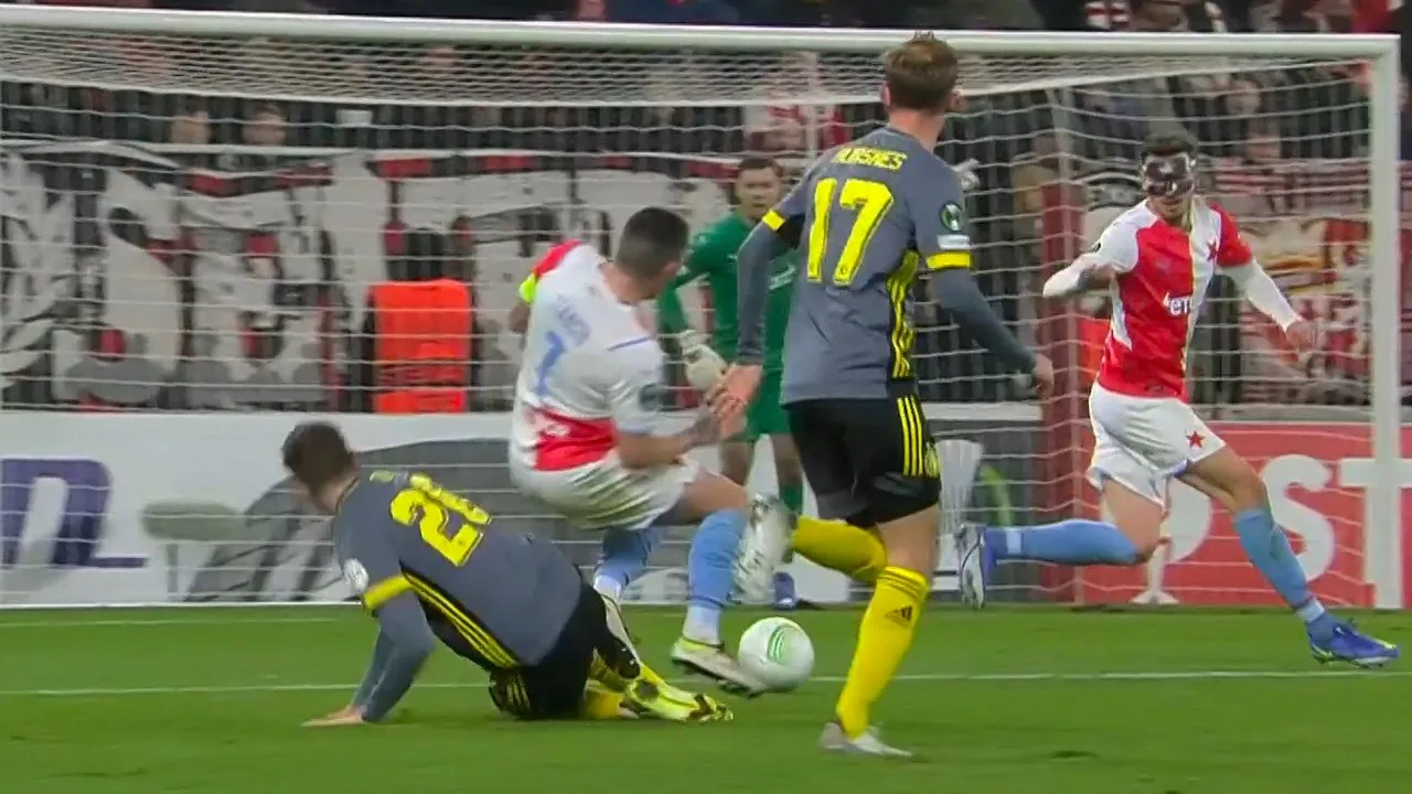 ROOD: Til moet vertrekken op advies van de grensrechter