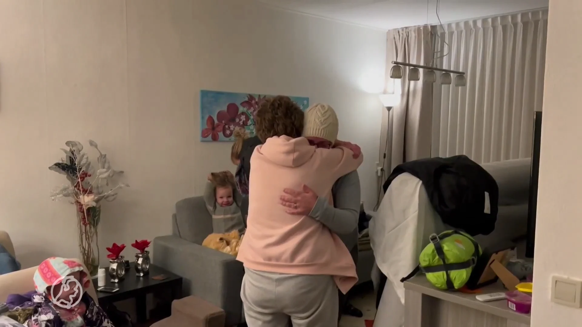 Emotioneel aankomst in Maastricht voor gevluchte Oekraiense familie