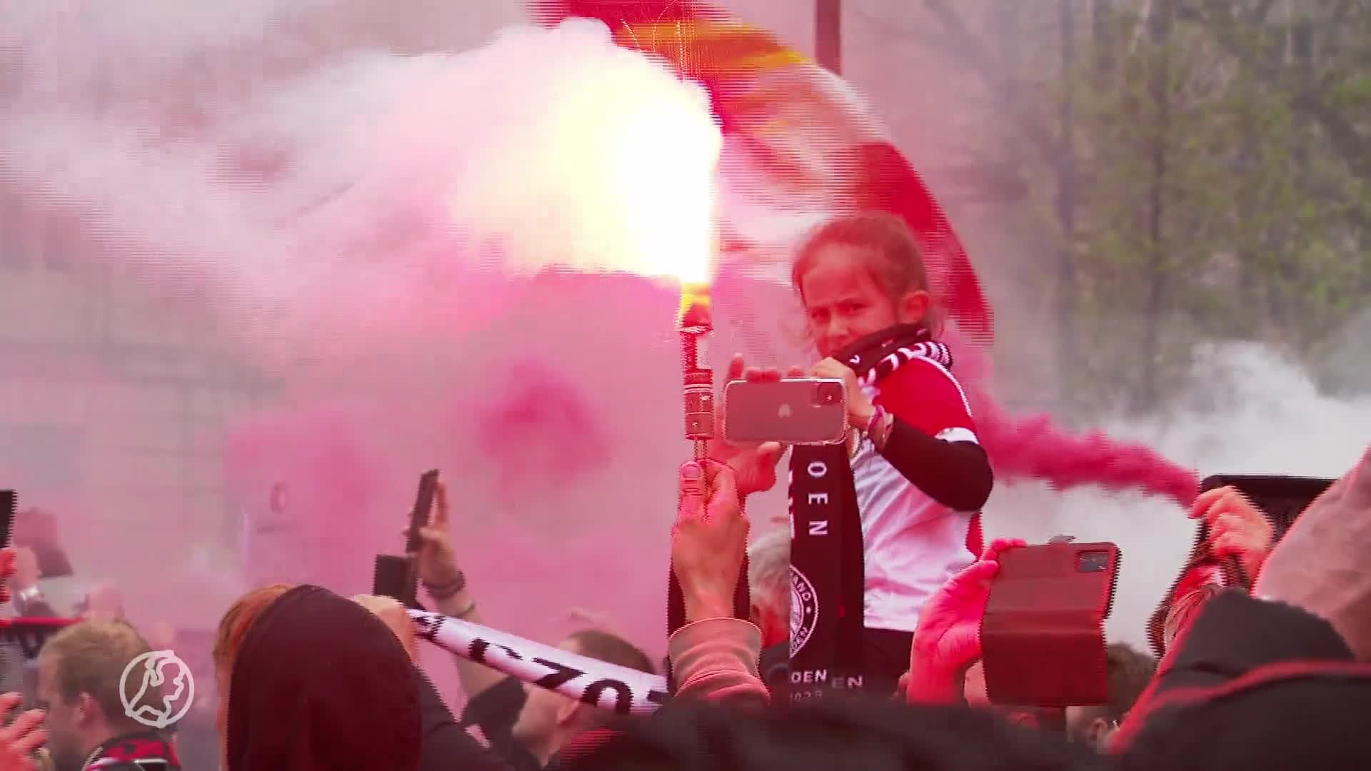 Arne Slot hakt knoop door en blijft bij Feyenoord: 'Doorbouwen'
