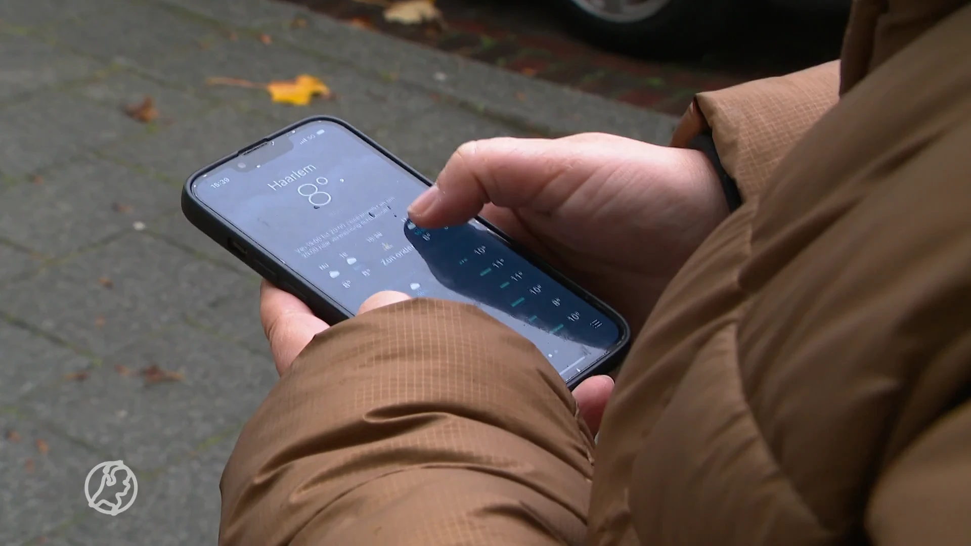 De smartphone bestaat 30 jaar: beste uitvinding ooit of een vloek voor de samenleving?