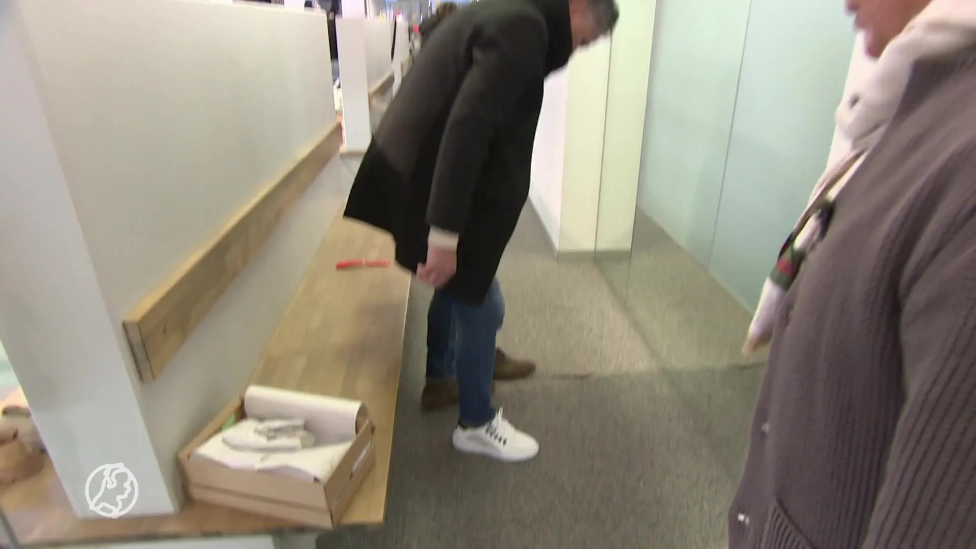 Winkels op meerdere plaatsen open, in Sittard verkopen ze zelfs schoenen