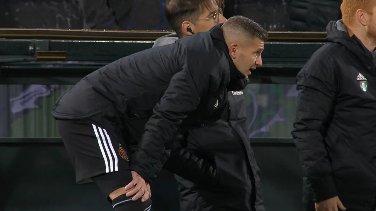 Feyenoord mist drie honderdprocentkansen in slotfase