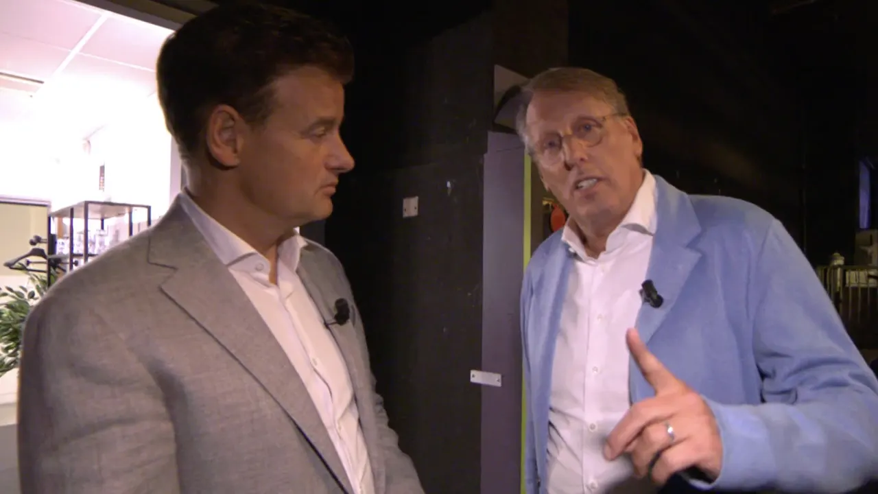 Chris heeft mega-primeur In de Wandelgangen: 'Dit had ik eigenlijk in de uitzending moeten zeggen!'