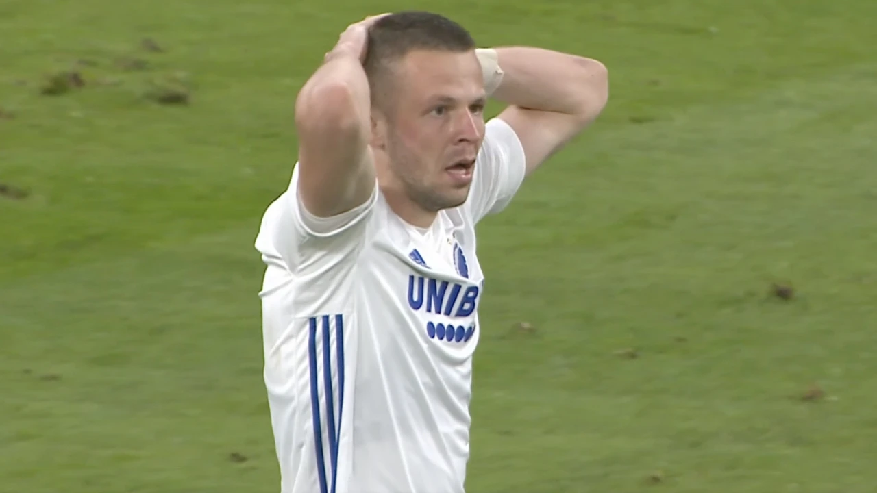 KANS: Vavro schiet rakelings naast