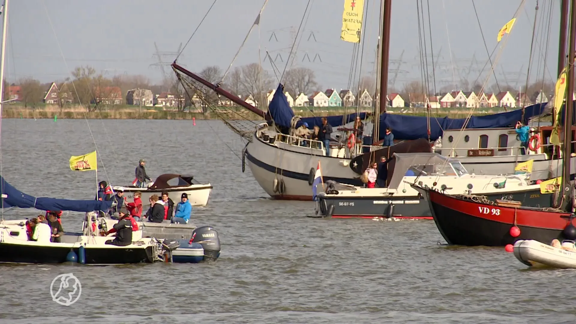 Tientallen boten vormen protest tegen windturbines: 'Weet je ...