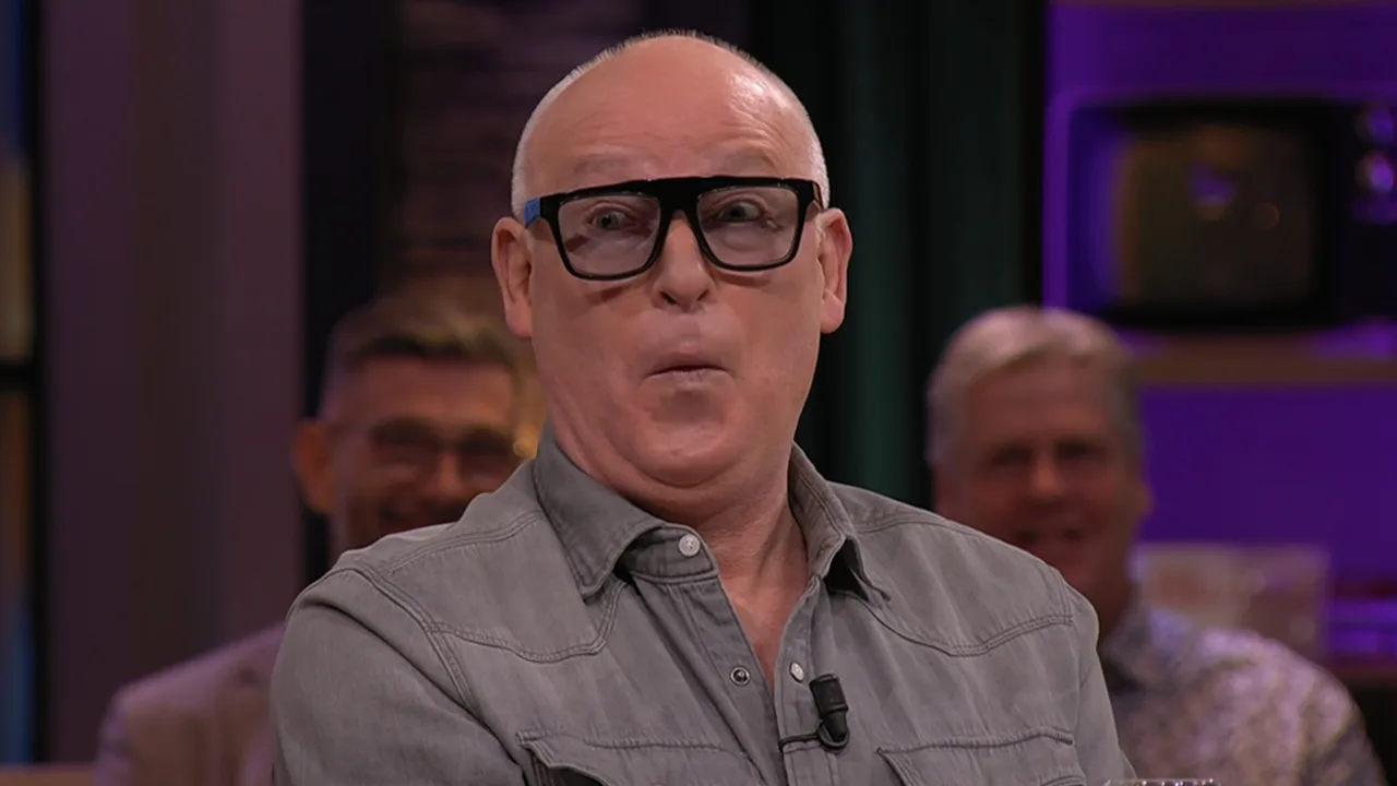 René lacht om advocatenkoppel Knoops: 'Je gaat de gekste dingen denken’