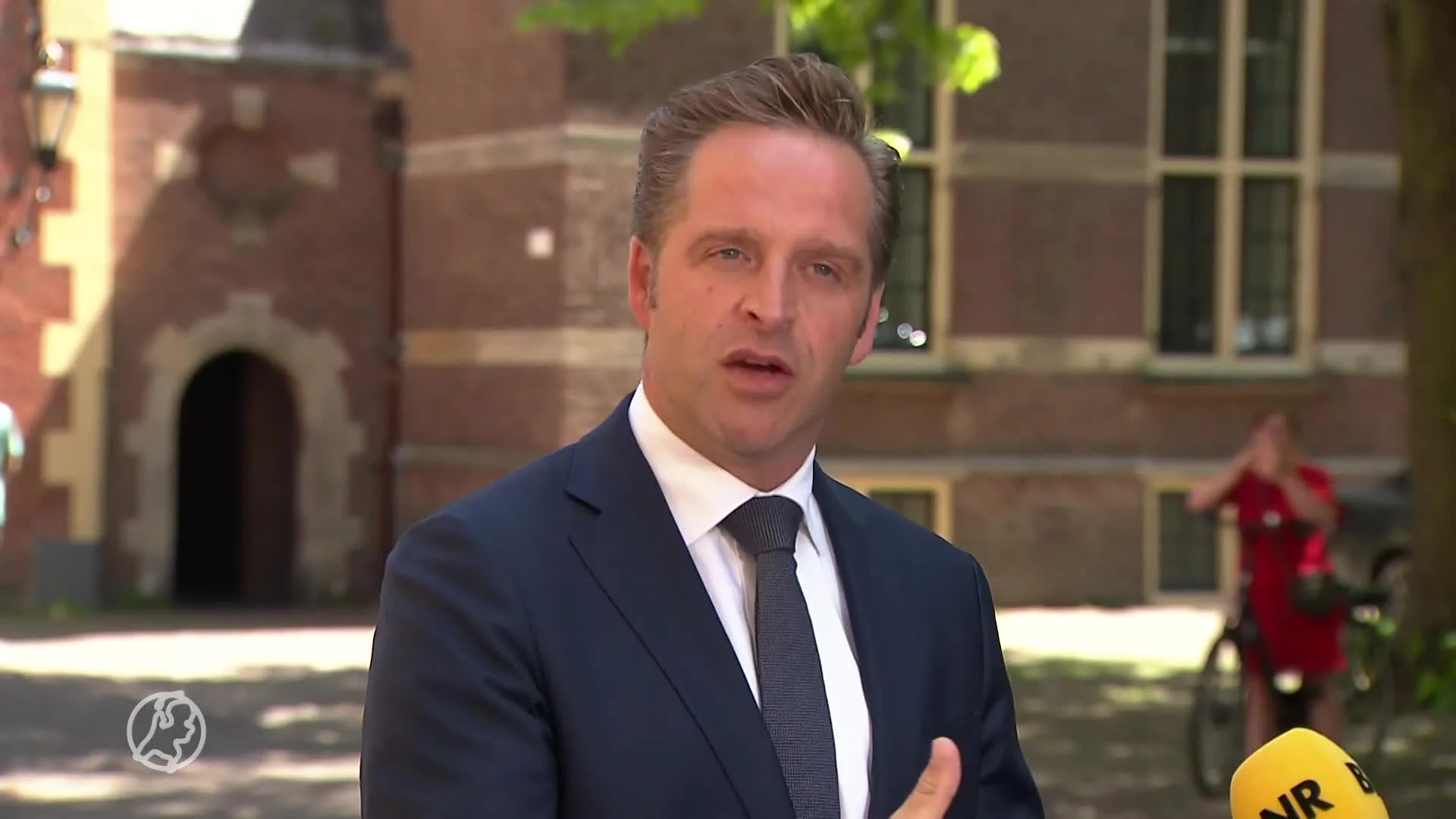 Minister De Jonge over advies Gezondheidsraad prikken jongere...