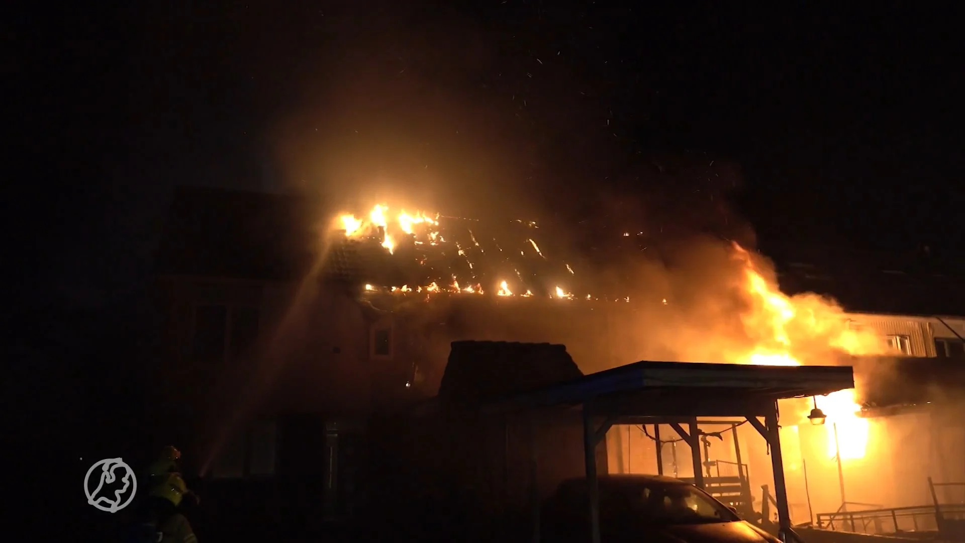Buurtbewoners Zwaag geschrokken door inferno in de straat