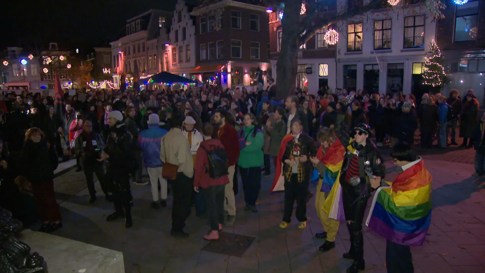 Meer dan duizend Utrechters demonstreren vanwege verkiezingswinst PVV