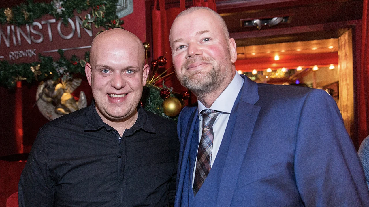 Van Gerwen en Van Barneveld gaan één team vormen: TOTO Dart Kings