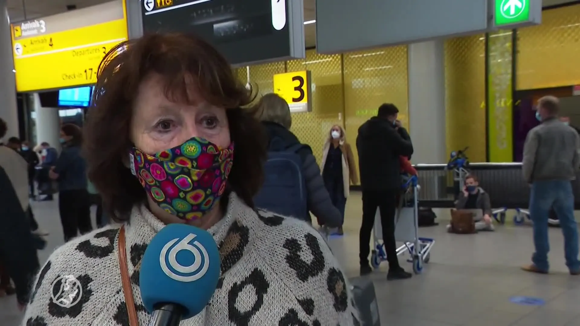 Passagiers laatste vlucht uit Zuid-Afrika moeten urenlang wachten