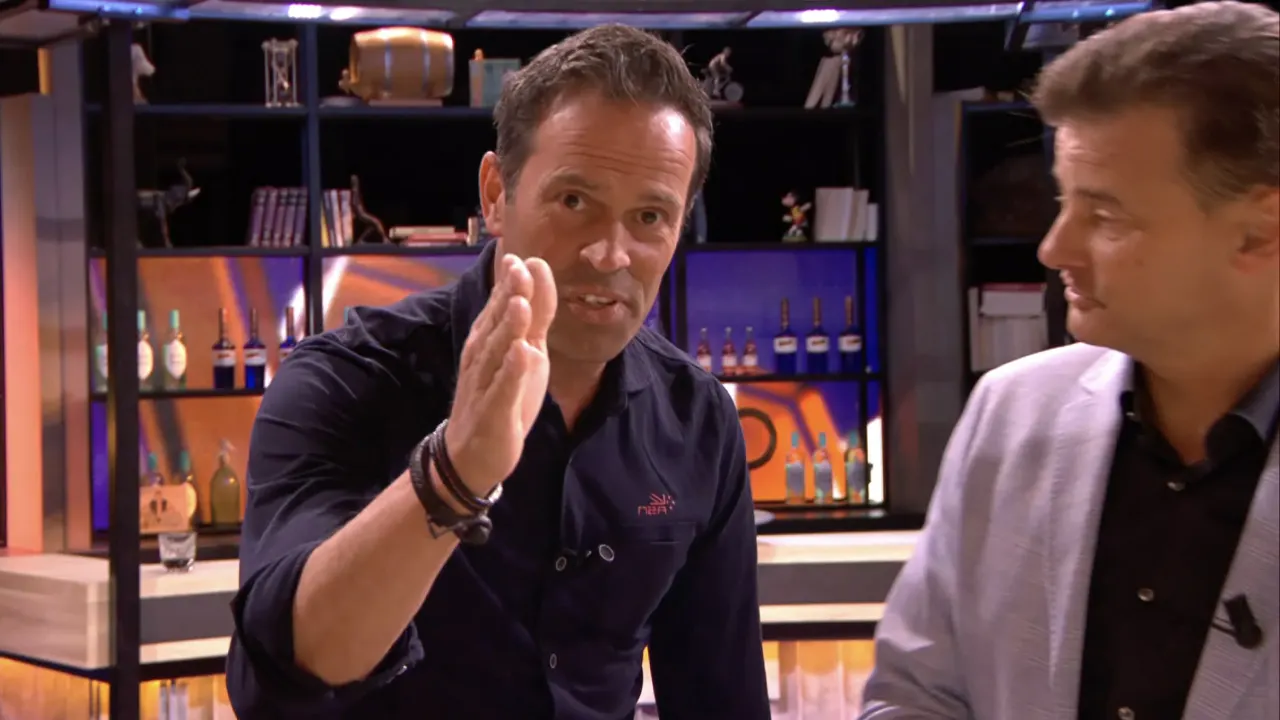 Bas Nijhuis doet rectificatie In de Wandelgangen: 'Anders gaat die man écht failliet!'