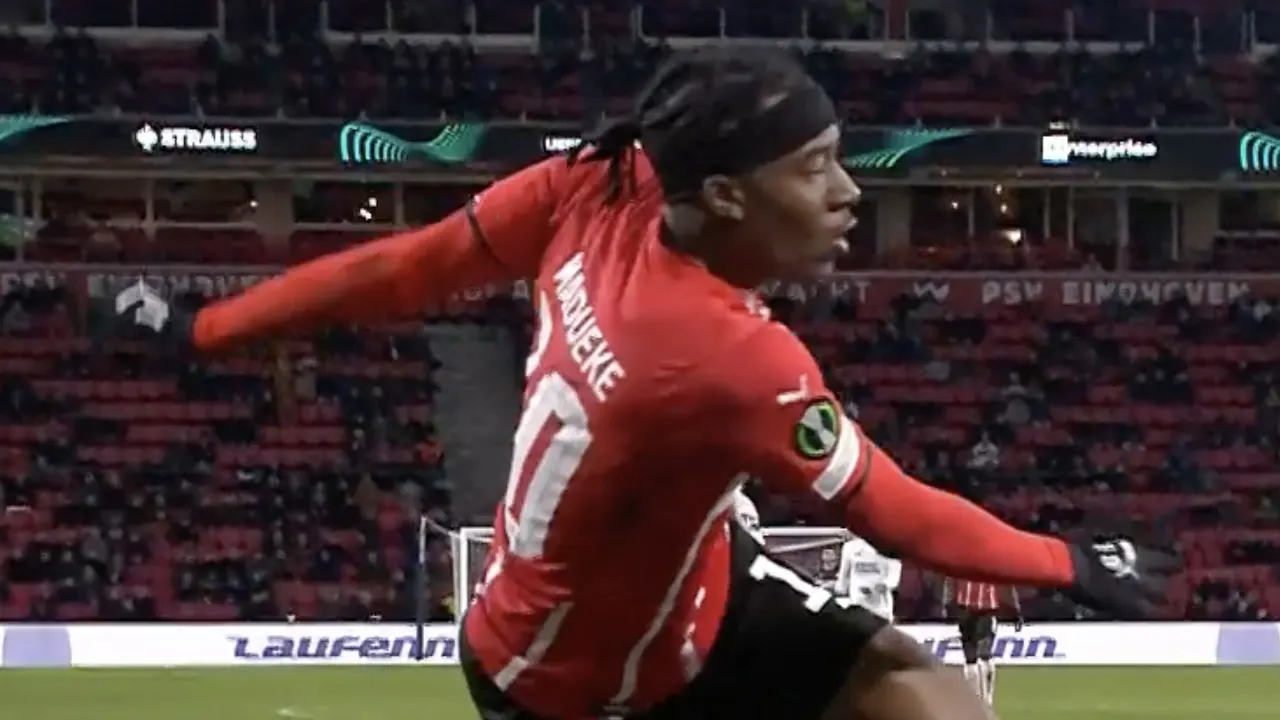 KANS: Madueke schiet van dichtbij in het zijnet