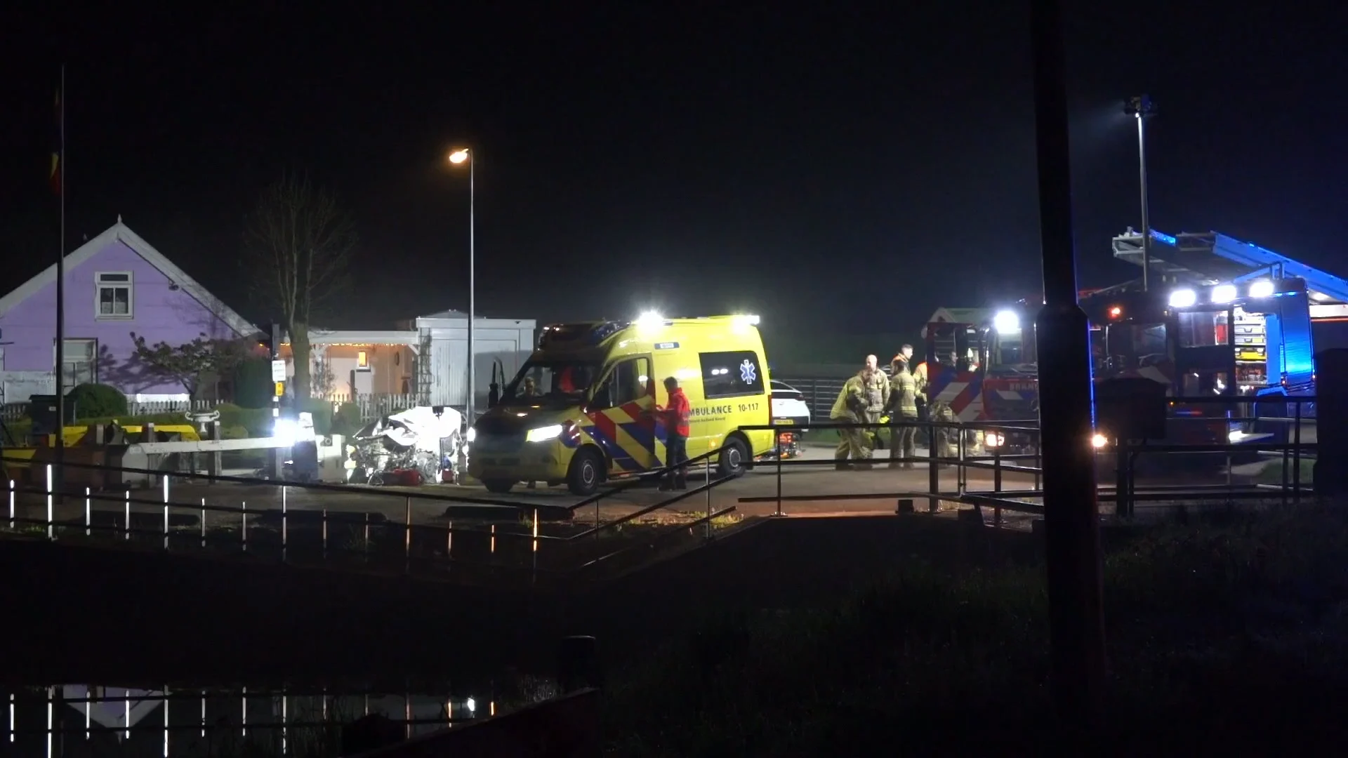 Automobilist overleden bij tragisch ongeluk bij pontje in Breezand