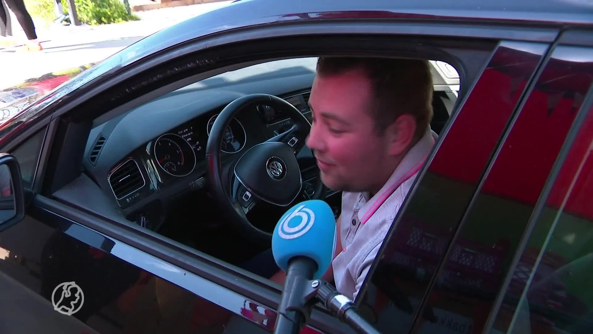 Koningsdag in Nederlandse dorpen verloopt gezellig en gemoede...